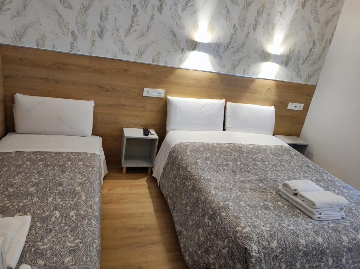 Hostal Esparteros Madrid Dış mekan fotoğraf
