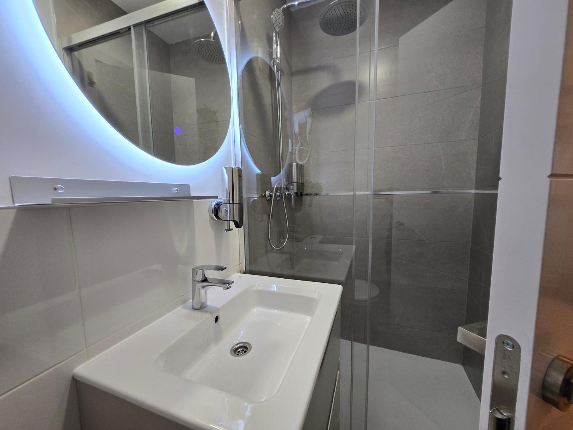 Hostal Esparteros Madrid Dış mekan fotoğraf