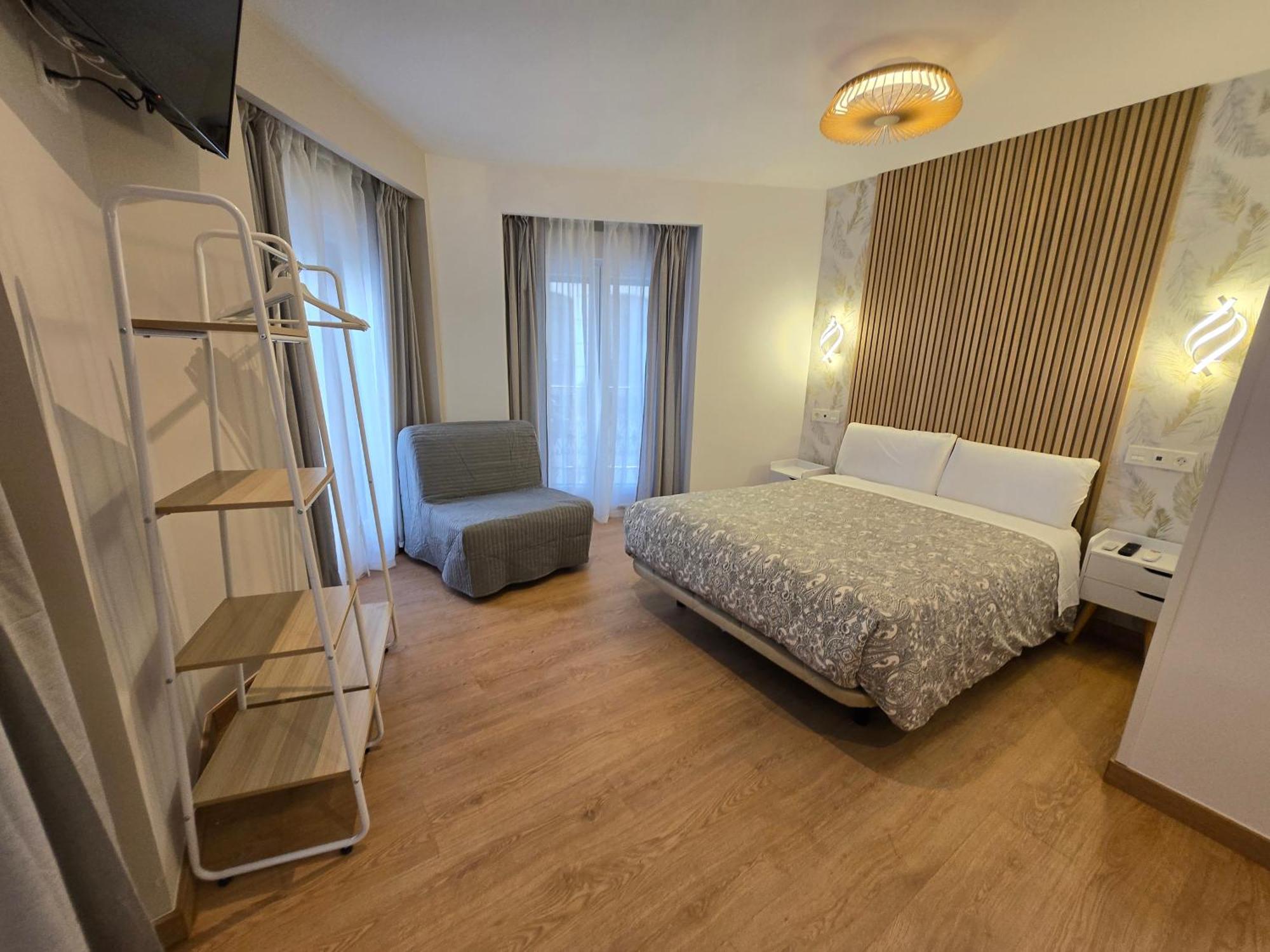 Hostal Esparteros Madrid Dış mekan fotoğraf