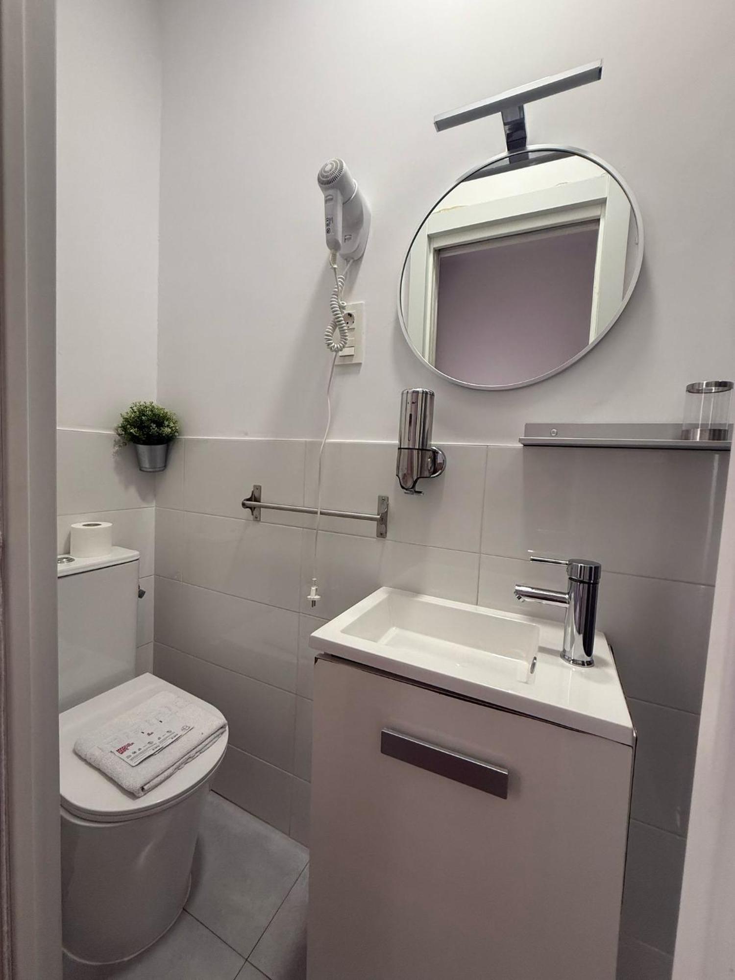 Hostal Esparteros Madrid Dış mekan fotoğraf