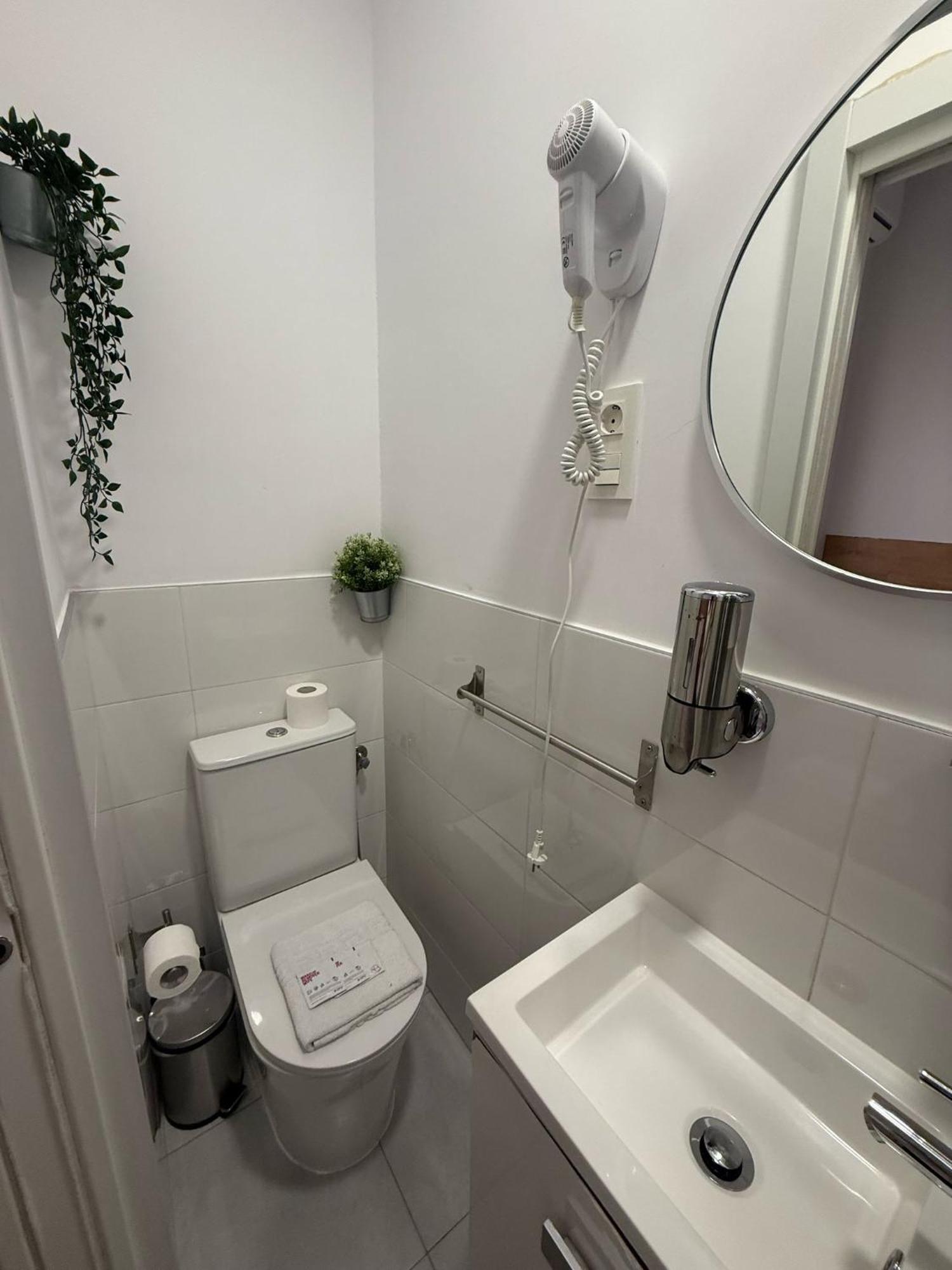 Hostal Esparteros Madrid Dış mekan fotoğraf