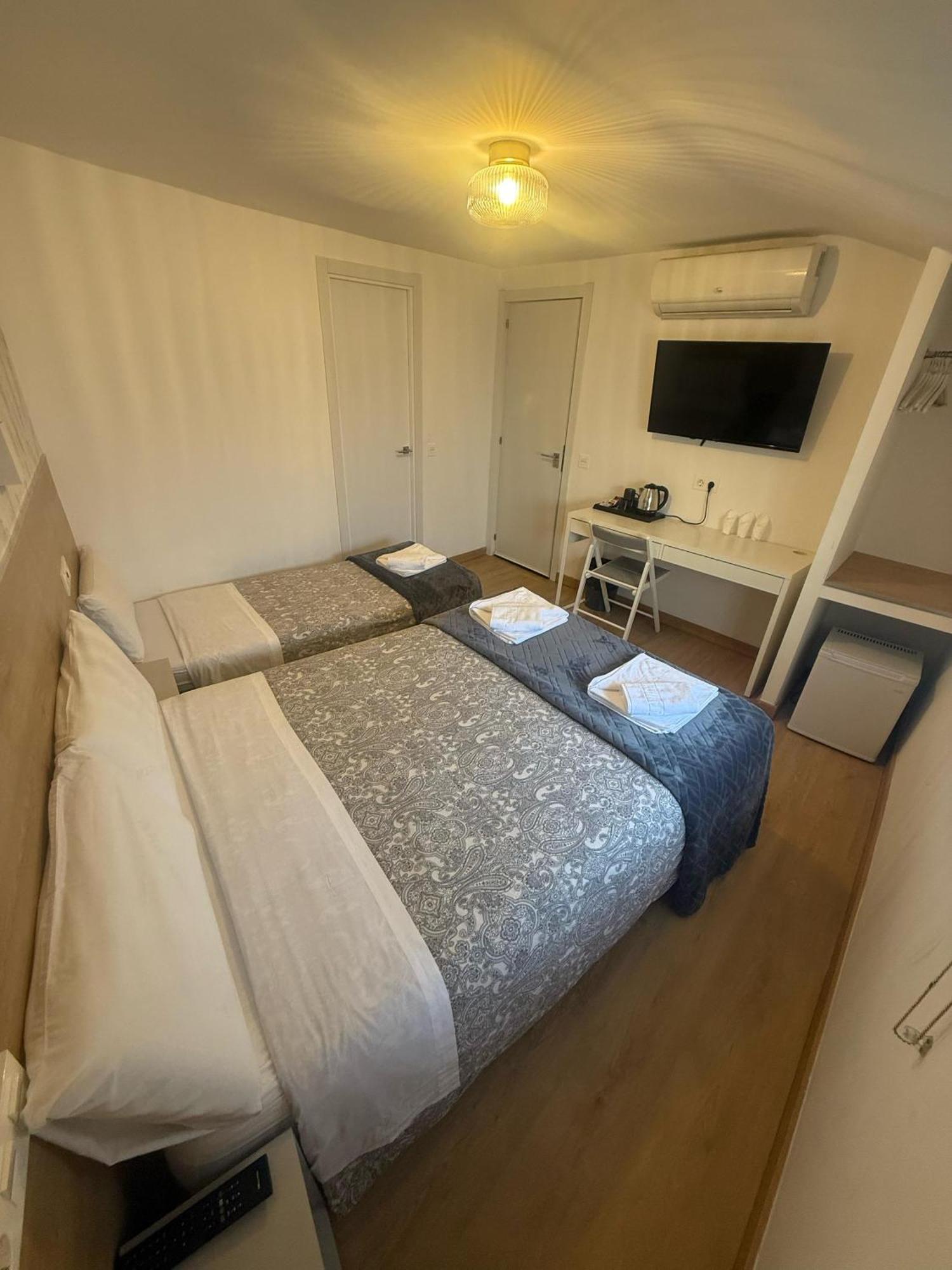 Hostal Esparteros Madrid Dış mekan fotoğraf
